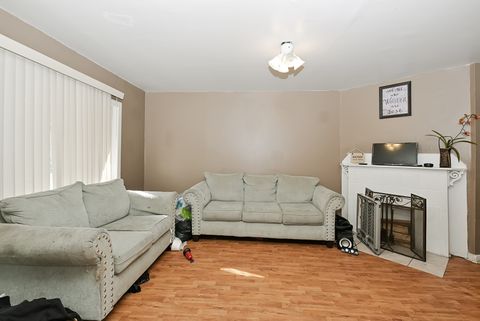 Tiny photo for 6706 S Parnell Avenue, Chicago, IL 60621 (MLS # 12530290)