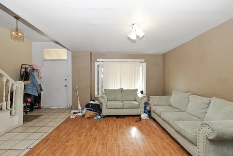 Tiny photo for 6706 S Parnell Avenue, Chicago, IL 60621 (MLS # 12530290)