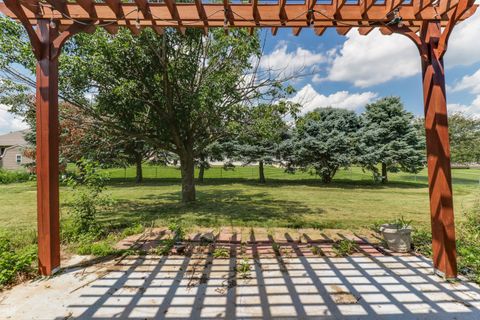 Tiny photo for 404 Sunset Drive, Colfax, IL 61728 (MLS # 12700014)