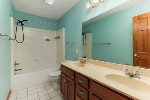 Tiny photo for 404 Sunset Drive, Colfax, IL 61728 (MLS # 12700014)