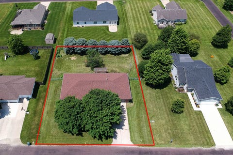 Tiny photo for 404 Sunset Drive, Colfax, IL 61728 (MLS # 12700014)