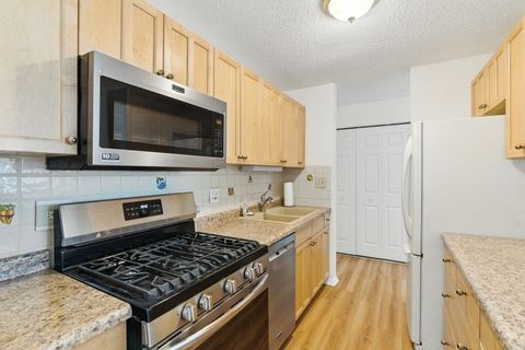 Tiny photo for 1207 S Old Wilke Road #303, Arlington Heights, IL 60005 (MLS # 12525249)