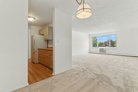 Tiny photo for 1207 S Old Wilke Road #303, Arlington Heights, IL 60005 (MLS # 12525249)