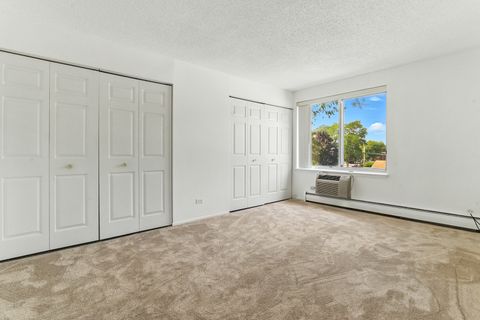 Tiny photo for 1207 S Old Wilke Road #303, Arlington Heights, IL 60005 (MLS # 12525249)