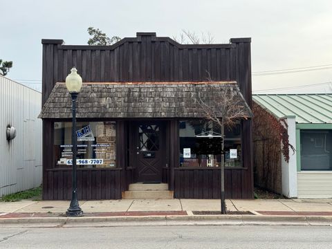 205 N Cass Avenue Westmont IL 60559