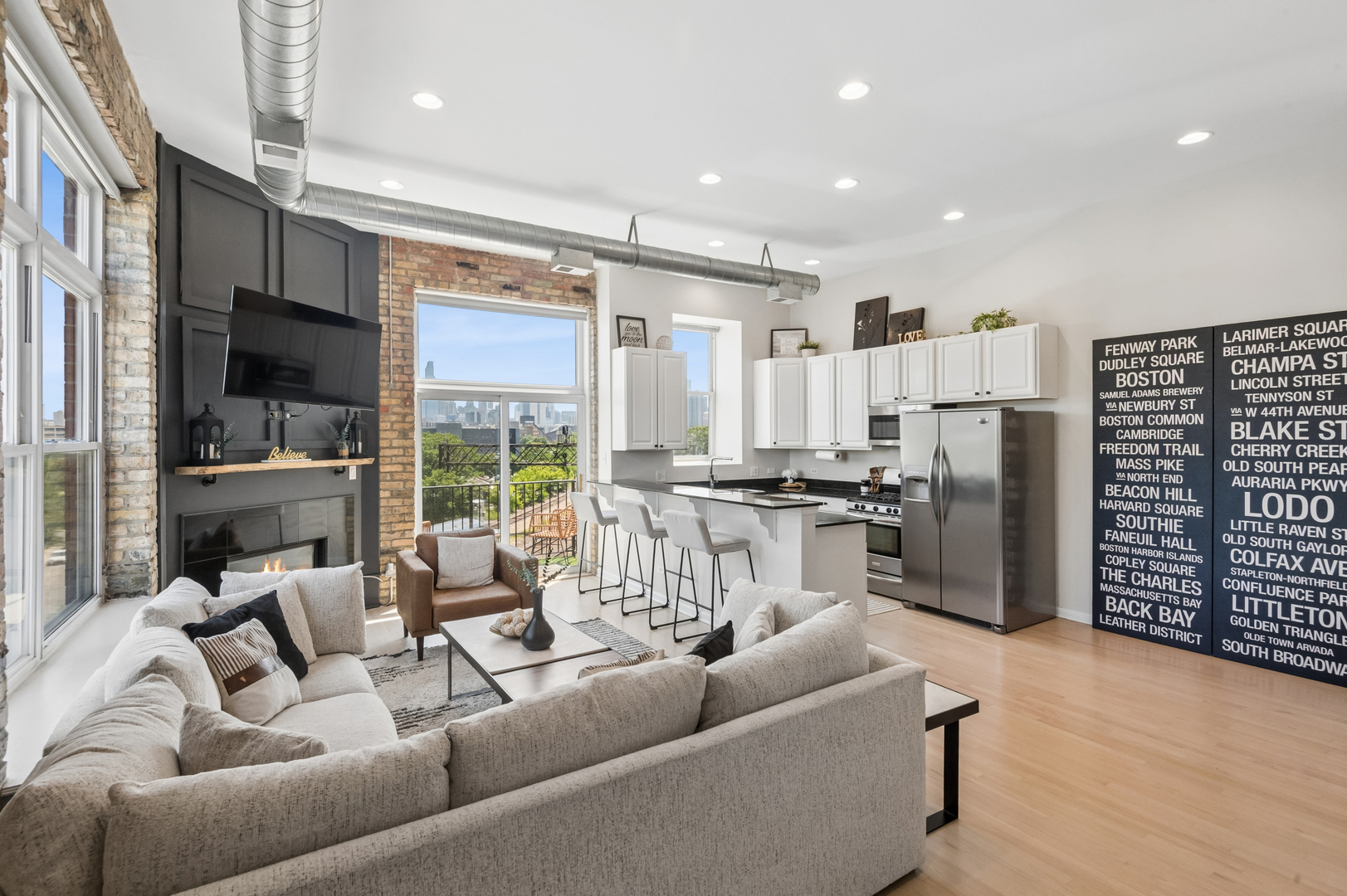 949 N Willard Court 403