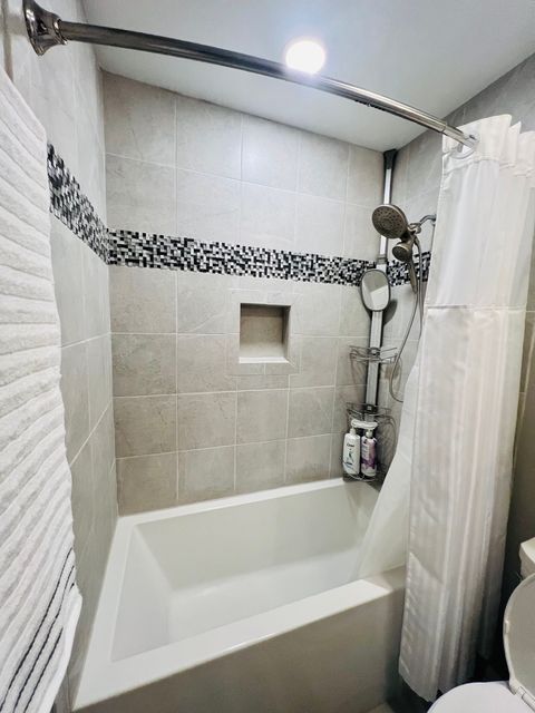 Tiny photo for 2S547 Continental Drive, Warrenville, IL 60555 (MLS # 12366061)