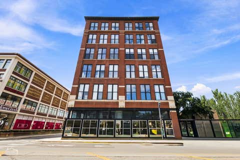 Photo of 1872 N Clybourn Avenue #407, Chicago, IL 60614 (MLS # 12727245)