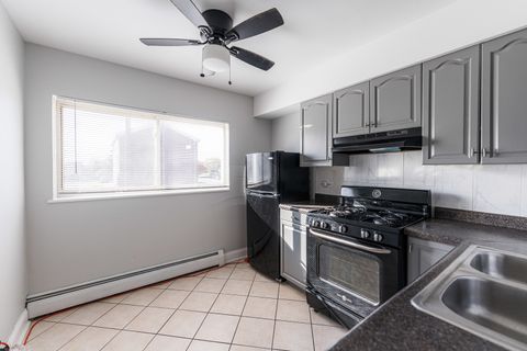 Tiny photo for 680 Marilyn Avenue #6-206, Glendale Heights, IL 60139 (MLS # 12507391)