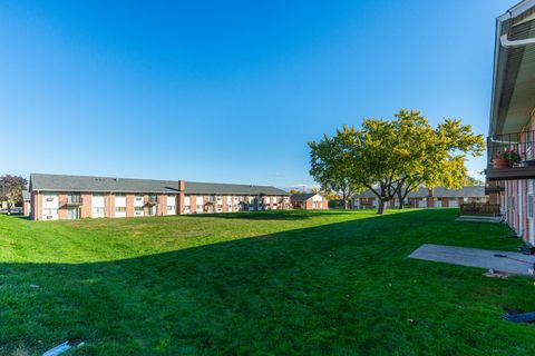 Tiny photo for 680 Marilyn Avenue #6-206, Glendale Heights, IL 60139 (MLS # 12507391)