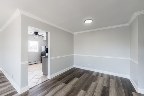 Tiny photo for 680 Marilyn Avenue #6-206, Glendale Heights, IL 60139 (MLS # 12507391)