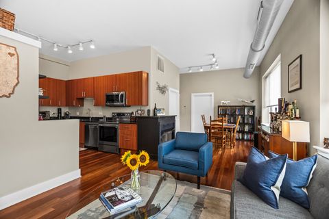 Tiny photo for 4751 N Artesian Avenue #205, Chicago, IL 60625 (MLS # 12492078)