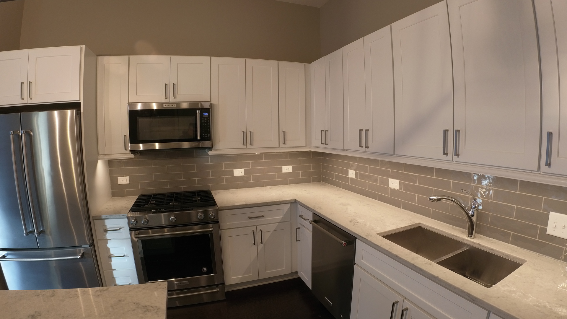 2050 N Clark Street 505