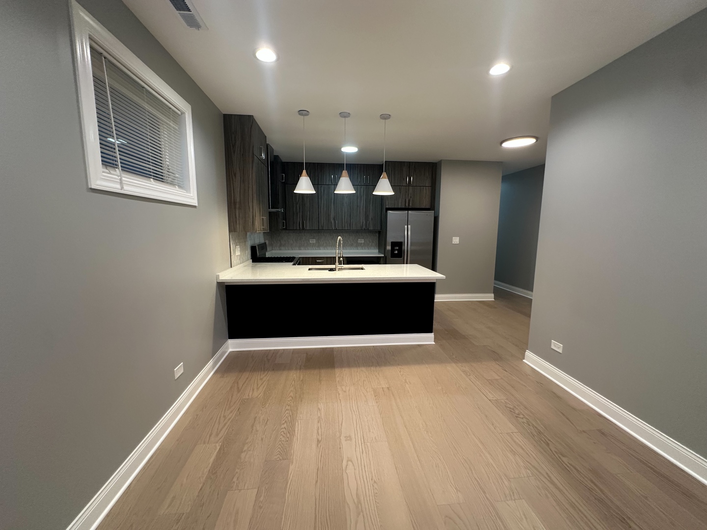 4950 S Michigan Avenue