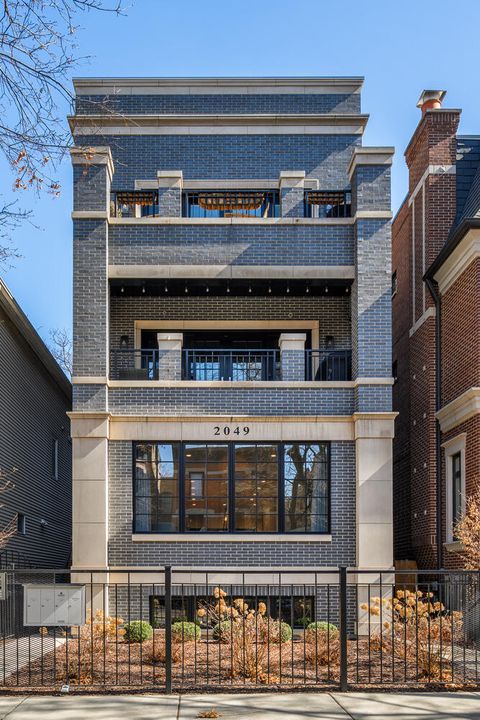 2049 N Bissell Street 1 Chicago IL 60614