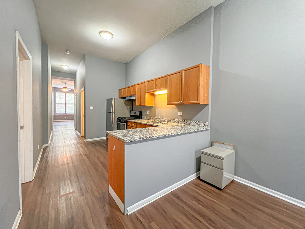 5617 S Michigan Avenue