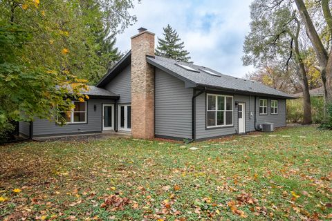 A home in Glen Ellyn