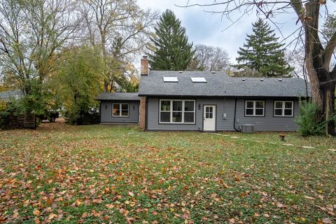 A home in Glen Ellyn