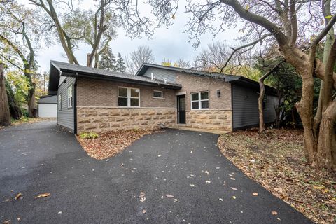 A home in Glen Ellyn