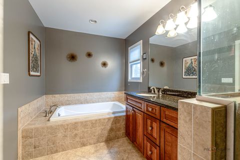 Tiny photo for 29860 N River Drive, Libertyville, IL 60048 (MLS # 12536426)