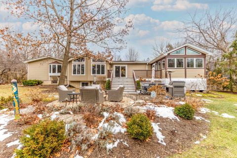 Tiny photo for 29860 N River Drive, Libertyville, IL 60048 (MLS # 12536426)
