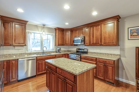 Tiny photo for 29860 N River Drive, Libertyville, IL 60048 (MLS # 12536426)