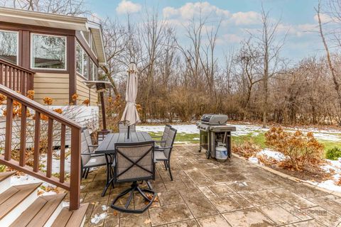 Tiny photo for 29860 N River Drive, Libertyville, IL 60048 (MLS # 12536426)