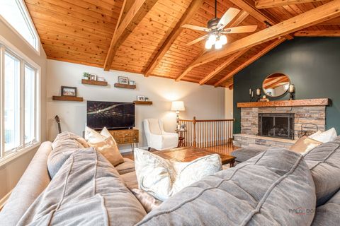 Tiny photo for 29860 N River Drive, Libertyville, IL 60048 (MLS # 12536426)