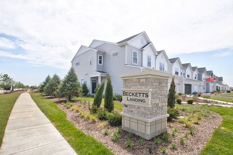 Tiny photo for 401 Comstock Road, South Elgin, IL 60177 (MLS # 12509054)