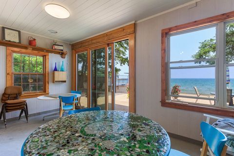 Tiny photo for 2666 E 73rd Street #4W, Chicago, IL 60649 (MLS # 12594120)