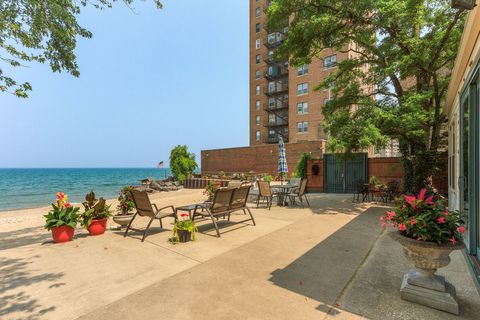Tiny photo for 2666 E 73rd Street #4W, Chicago, IL 60649 (MLS # 12594120)