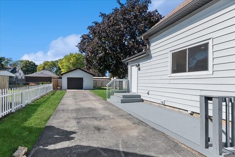 Tiny photo for 1015 Oakland Avenue, Joliet, IL 60435 (MLS # 12525511)