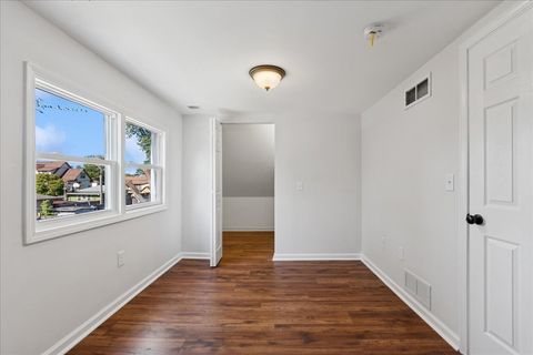 Tiny photo for 1015 Oakland Avenue, Joliet, IL 60435 (MLS # 12525511)