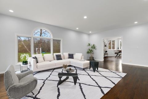 Tiny photo for 309 Dundee Road, Barrington, IL 60010 (MLS # 12501873)