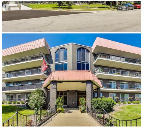 4840 Foster Street Unit 304, Skokie, IL 60077 - #: 12454276