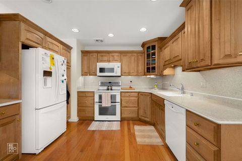 Tiny photo for 815 W 56th Street, Hinsdale, IL 60521 (MLS # 12508296)