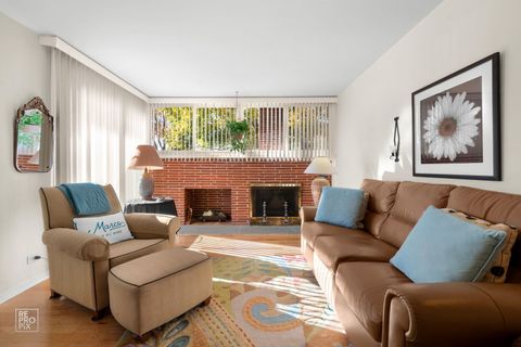 Tiny photo for 815 W 56th Street, Hinsdale, IL 60521 (MLS # 12508296)