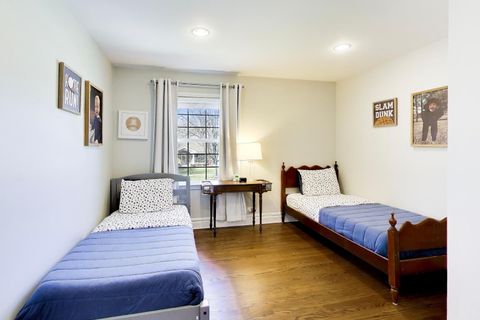 Tiny photo for 407 S See Gwun Avenue, Mount Prospect, IL 60056 (MLS # 12583370)