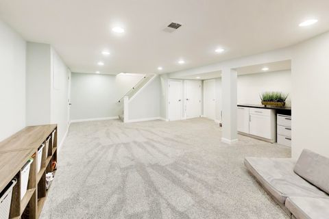 Tiny photo for 407 S See Gwun Avenue, Mount Prospect, IL 60056 (MLS # 12583370)