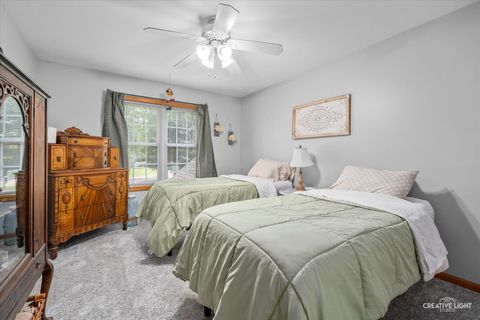 Tiny photo for 925 Suzy Street, Lake Holiday, IL 60548 (MLS # 12437937)