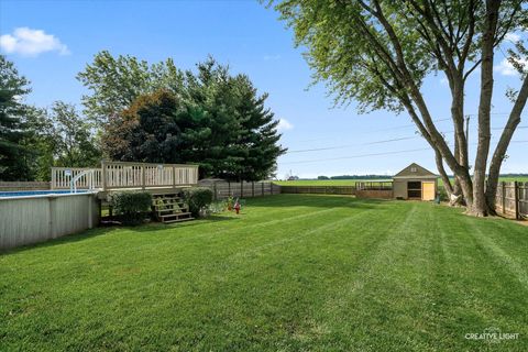 Tiny photo for 925 Suzy Street, Lake Holiday, IL 60548 (MLS # 12437937)