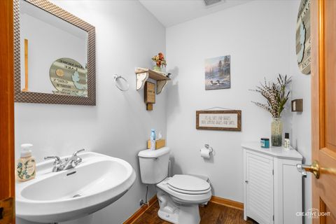 Tiny photo for 925 Suzy Street, Lake Holiday, IL 60548 (MLS # 12437937)