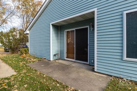 Tiny photo for 30W171 Maplewood Court, Warrenville, IL 60555 (MLS # 12510028)