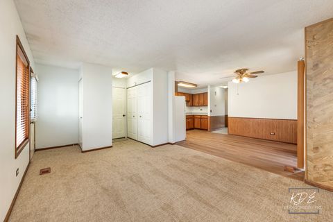 Tiny photo for 30W171 Maplewood Court, Warrenville, IL 60555 (MLS # 12510028)