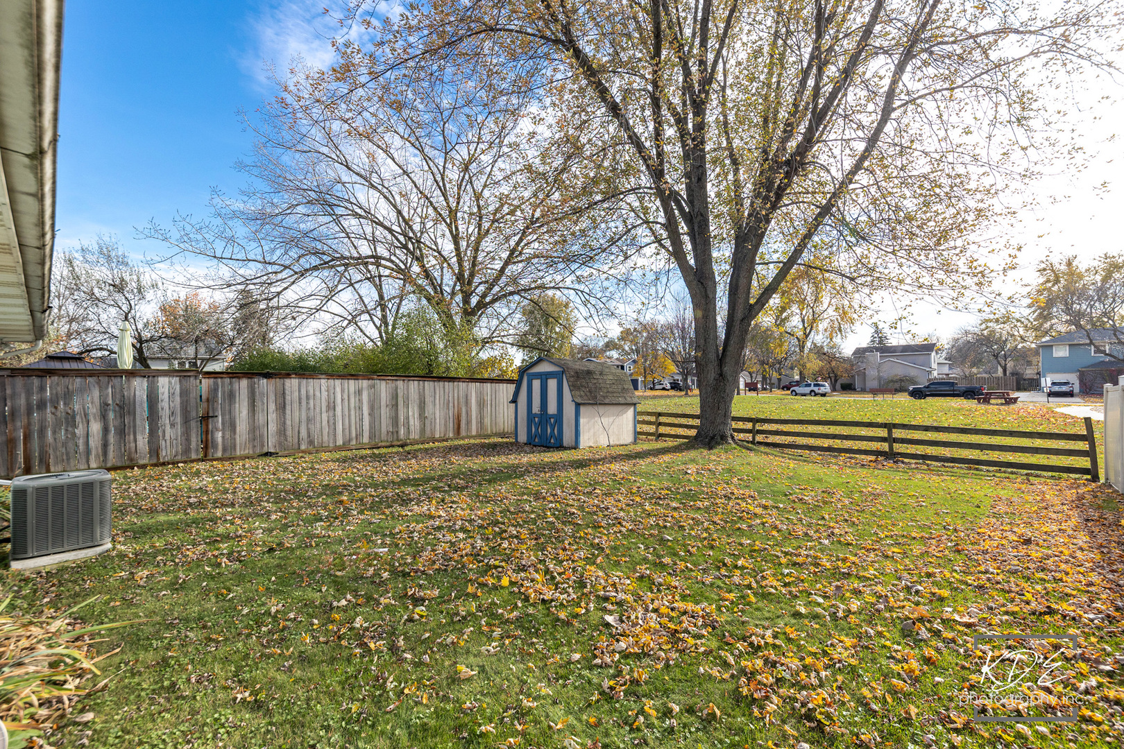 30W171 Maplewood Court