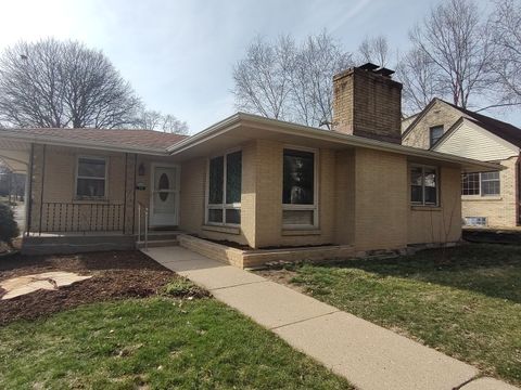 Tiny photo for 116 N Vale Avenue, Rockford, IL 61107 (MLS # 12608413)