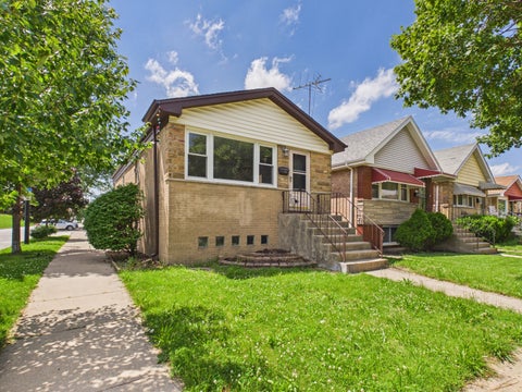 Tiny photo for 3244 S 53rd Court, Cicero, IL 60804 (MLS # 12691696)
