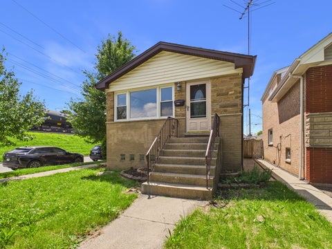 Tiny photo for 3244 S 53rd Court, Cicero, IL 60804 (MLS # 12691696)