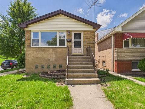 Photo of 3244 S 53rd Court, Cicero, IL 60804 (MLS # 12691696)