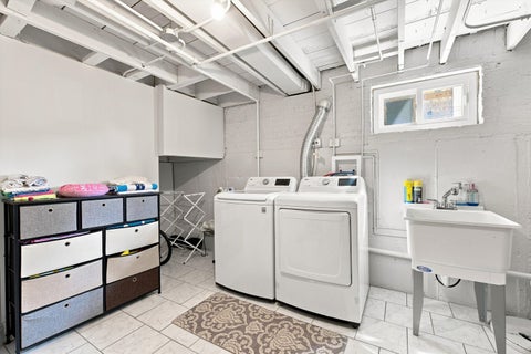 Tiny photo for 5435 N Nashville Avenue, Chicago, IL 60656 (MLS # 12736229)